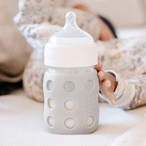 Mom and Baby Scene 8oz Glass Baby Bottle with Stage 2 Nipple Stone Grey