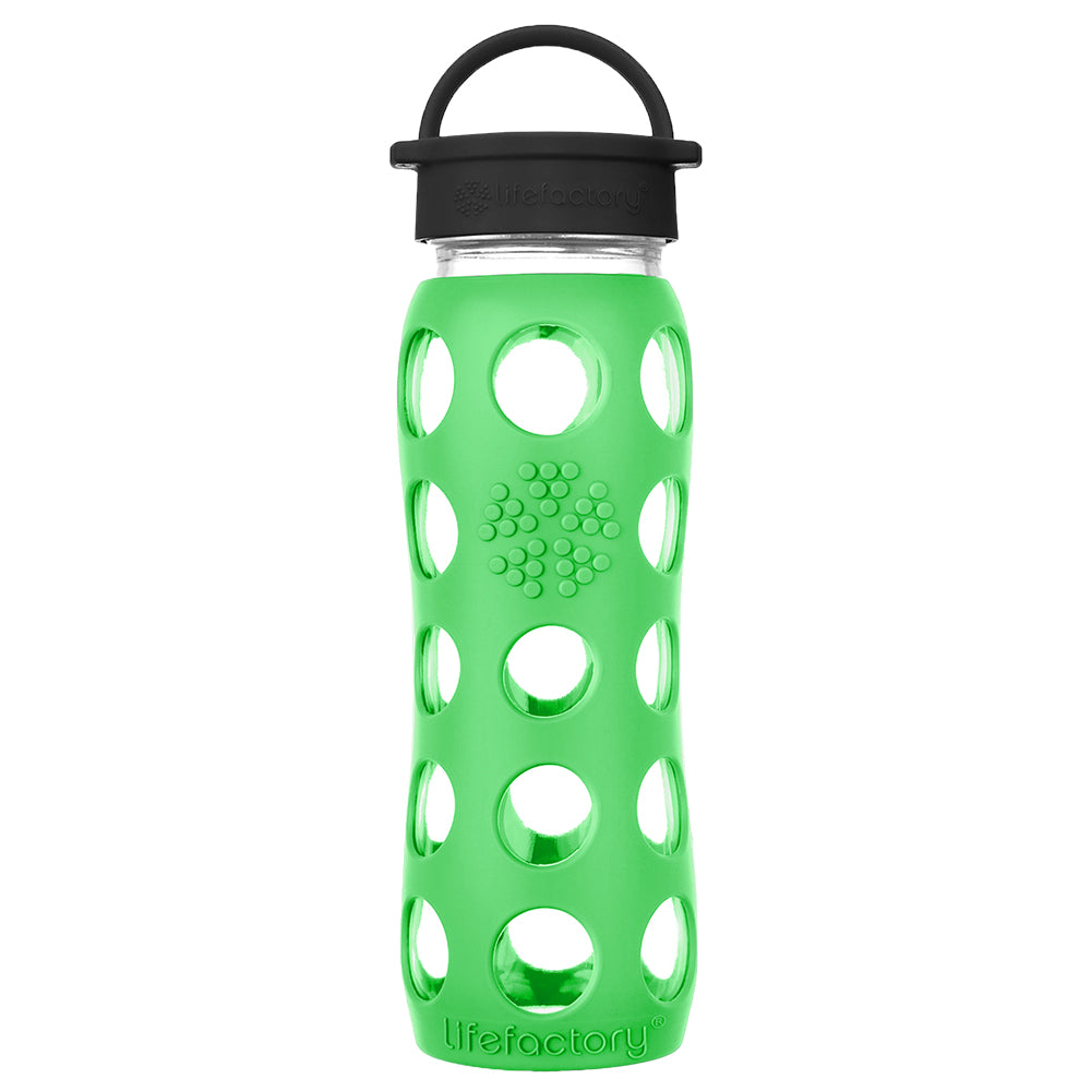 https://lifefactory.com/cdn/shop/products/22oz-glass-water-bottle-with-silicone-sleeve-and-classic-cap-moss-1_bc352b87-8ca7-41de-88ae-ad4b95715512_1800x1800.jpg?v=1667329839
